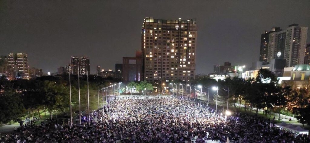 2023世界棒球經典賽 「場外最大應援團」 中市府前廣場直播近上萬人次狂歡