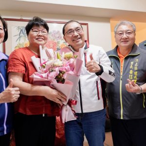 扮多重角色逆境中奮起    元馨儀獲選新北模範母親
