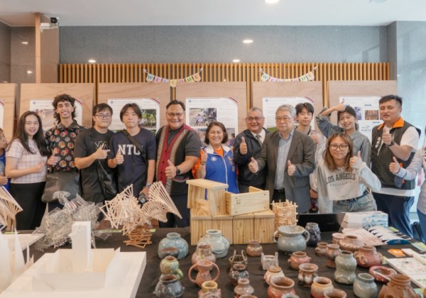 中原大學設計學院原住民專班舉辦113學年度成果展 以設計共生實踐文化永續與社會關懷 中原大學設計學院原住民專班舉辦113學年度成果展 以設計共生實踐文化永續與社會關懷