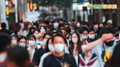 新冠疫情升溫!「出現這些症狀」速就醫 兒童高燒、長者快篩陽性要注意 新冠疫情升溫!「出現這些症狀」速就醫 兒童高燒、長者快篩陽性要注意