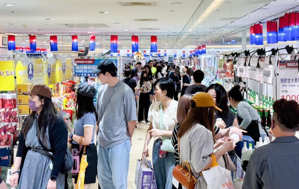 新竹SOGO夏季韓國展強勢登場 全韓風時尚美食一站購足 新竹SOGO夏季韓國展強勢登場 全韓風時尚美食一站購足