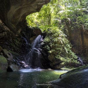 【三民蝙蝠洞】桃園復興鄉玩水親子步道景點推薦