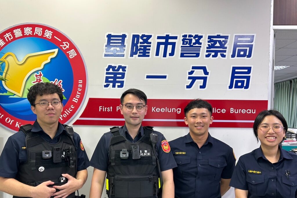 少年情緒低落 暖警耐心開導解開心結 少年情緒低落 暖警耐心開導解開心結