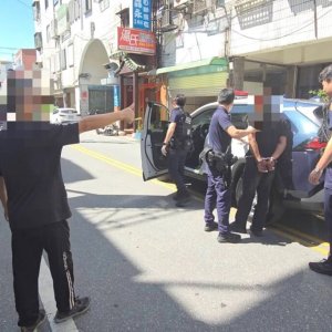 男子至社區大樓行竊未遂  花警圍捕成功緝獲犯嫌依法送辦