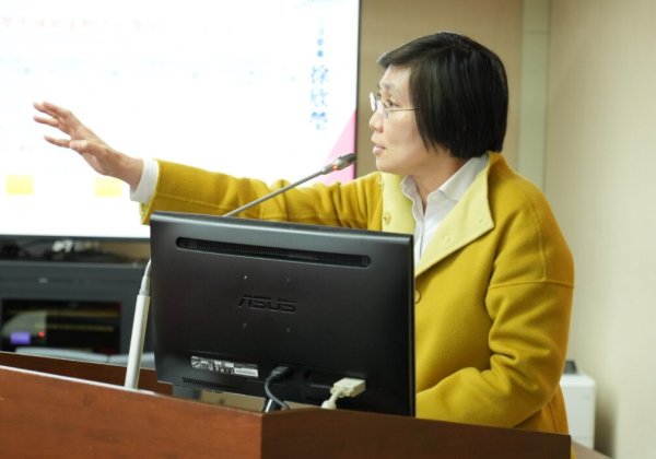 客委會發文汙名化客籍立委?!徐欣瑩批：行政單位淪為「罷免打手」