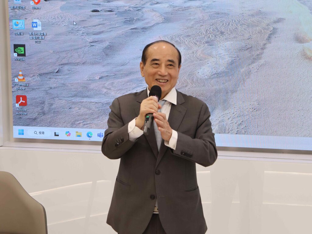睽違60年王金平再披教袍 東海大學教授人生第一門學分課 睽違60年王金平再披教袍 東海大學教授人生第一門學分課