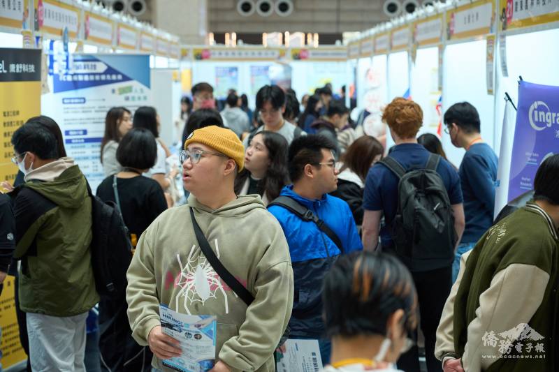 僑委會「線上就業博覽會」 延續實體活動媒合企業及僑生人才 僑委會「線上就業博覽會」 延續實體活動媒合企業及僑生人才
