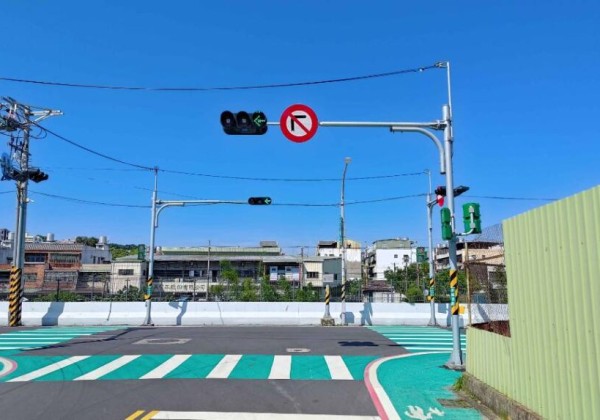 鳳鳴車站前鳳一路調整為單行道　 提升行車秩序和安全