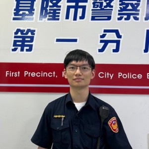 三歲童走失急哭找爸爸  暖警見狀安撫助團圓