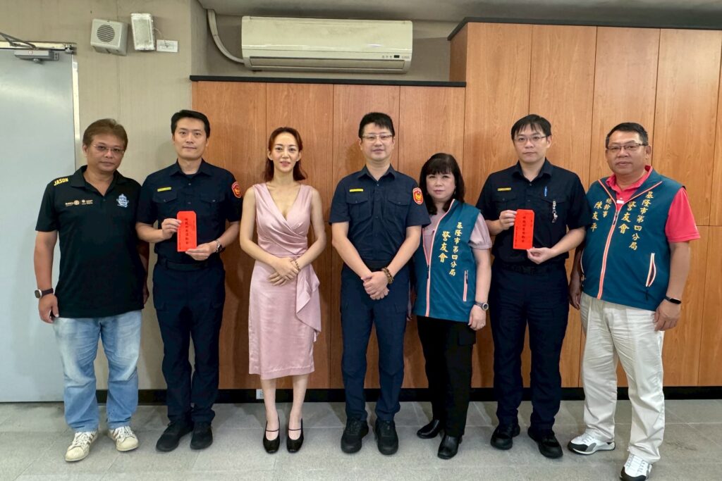 歡慶警察節 警友會第四辦事處傳遞溫馨祝福 歡慶警察節 警友會第四辦事處傳遞溫馨祝福