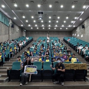 反詐觀念從小學起  基一警前進校園宣導好用心