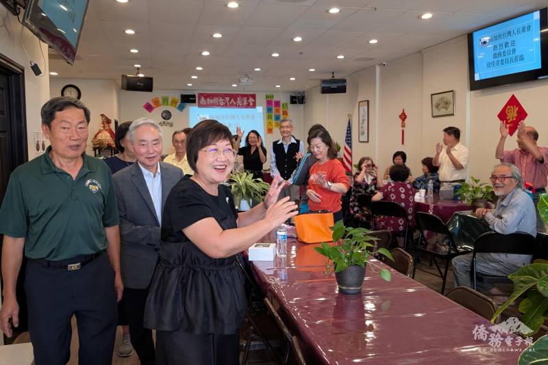 徐佳青拜會南加州臺灣人長輩會 鼓勵世代連結與傳承 徐佳青拜會南加州臺灣人長輩會 鼓勵世代連結與傳承