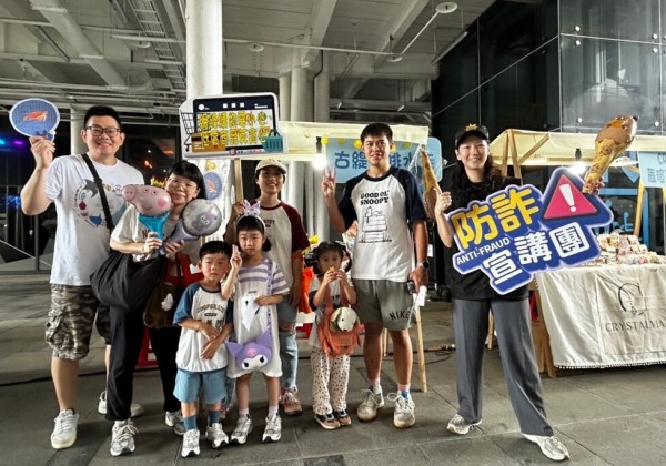 基一警走入市集  共邀民眾齊反詐