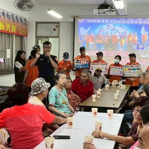 宣導識詐防騙    中和警型男所長深入社區