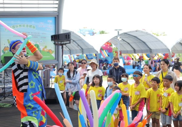 嘉義夏至日玩翻天  太空教育館氣墊水樂園陪你清涼迎暑假