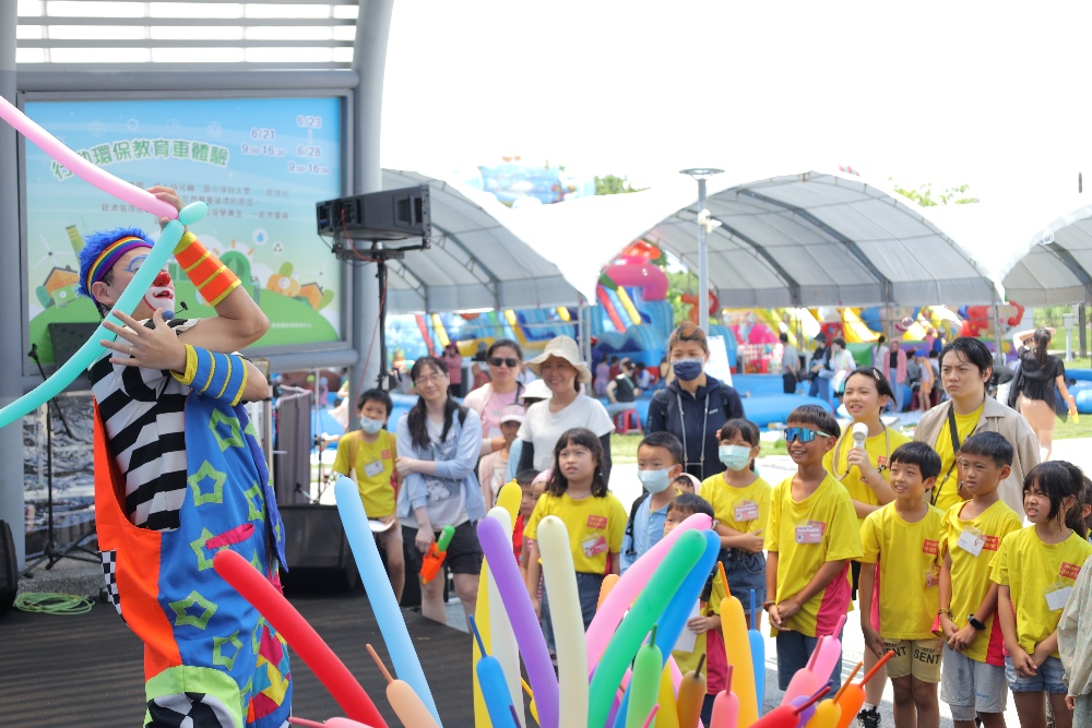 嘉義夏至日玩翻天  太空教育館氣墊水樂園陪你清涼迎暑假