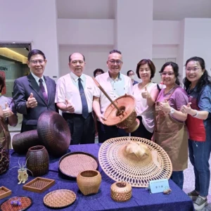 台中農村婦女展現竹藝新風貌 傳統工藝注入現代生活美學 台中農村婦女展現竹藝新風貌 傳統工藝注入現代生活美學