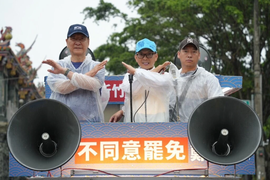 新竹車掃力挺鄭正鈐、高虹安  趙少康：不出門投票就是在幫民進黨！