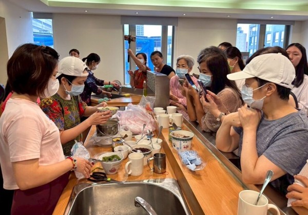 移民署分享新住民築夢歷程  傳授馬國冰品「煎蕊」體驗家鄉味