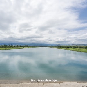 【台東森林公園活水湖】親子玩水景點與魚共游