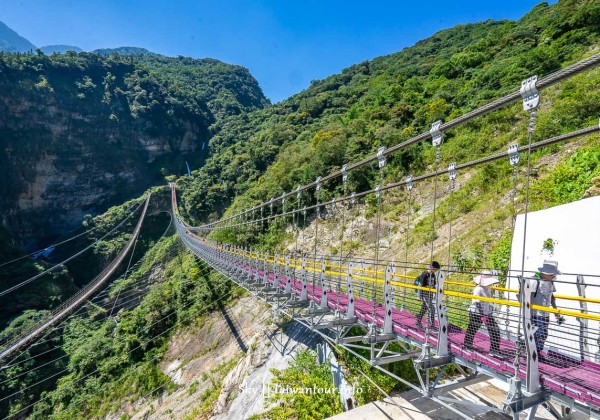 【南投雙龍瀑布七彩吊橋】完整攻略一日遊.預約接駁車！