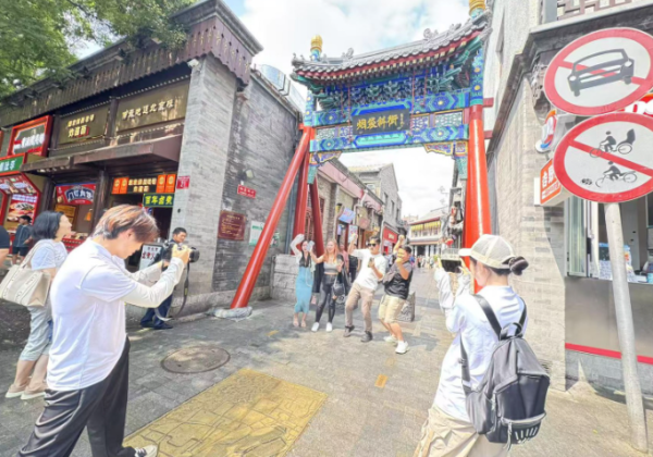 第二屆海峽兩岸青年微視聽研創周啟動 混編團隊深入北京拍攝城市故事