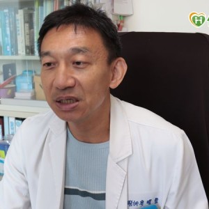 75歲阿嬤走路常跌倒竟是肌少症惹禍　醫曝診斷與預防關鍵