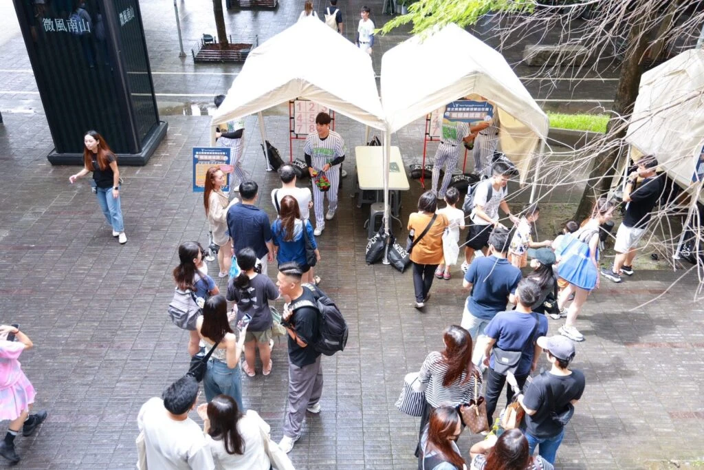 臺北興富發棒球隊與球迷面對面嗨玩市集 臺北興富發棒球隊與球迷面對面嗨玩市集