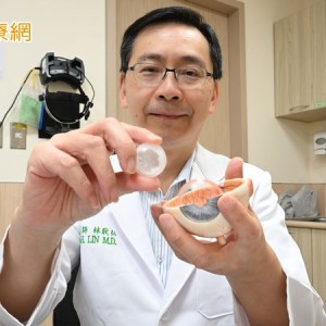 73歲婦誦經看不清怕念錯！竟是白內障惹禍　手術後視野如「開光」