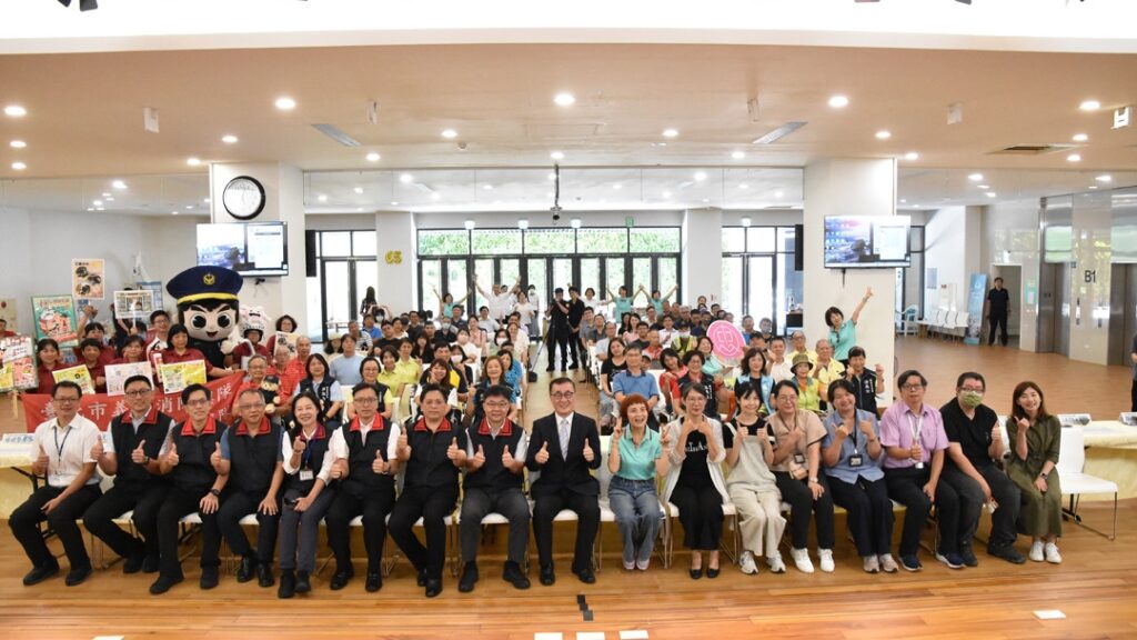 臺北市舉辦114年社區治安研習觀摩活動 副市長李四川親臨主持座談 臺北市舉辦114年社區治安研習觀摩活動 副市長李四川親臨主持座談