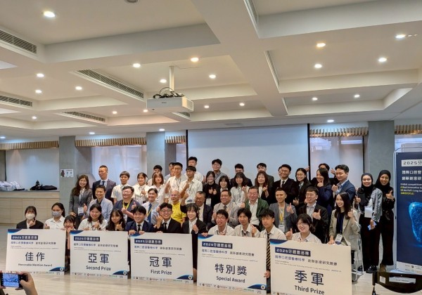 2025牙裡思多得-國際口腔科學創新創意研究競賽二信高中創佳績 2025牙裡思多得-國際口腔科學創新創意研究競賽二信高中創佳績