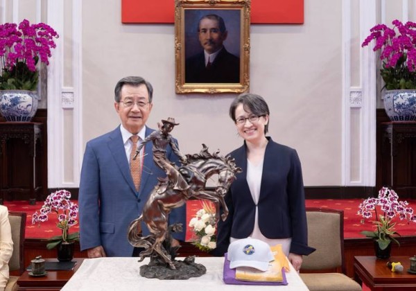 副總統接見世總回國訪團　盼團結凝聚臺灣安全與經濟發展實力