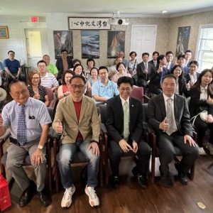阮昭雄拜會華府基督長老教會及臺灣文化中心 搭僑計畫學生展現學習成果