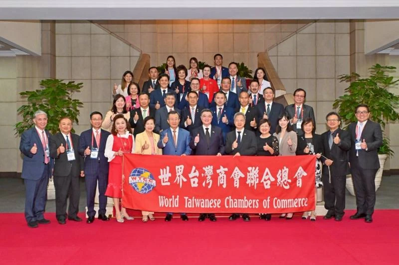 卓揆接見世界臺灣商會聯合總會回國訪問團 盼支持「AI新十大建設推動方案」 打造新護國神山