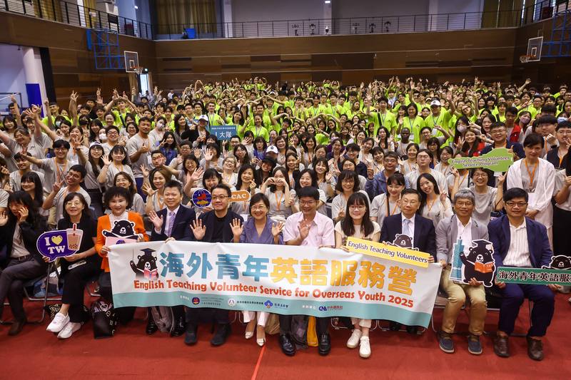 2025海外青年英語服務營 徐佳青盼打開學子視野 2025海外青年英語服務營 徐佳青盼打開學子視野
