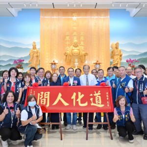 土城淨慈寺參拜 侯友宜祈願國泰民安 風調雨順
