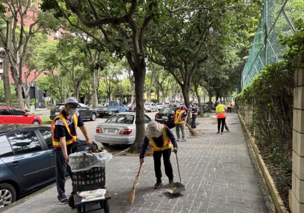丹娜絲颱風漸離    中市各區公所與志工總動員加速家園復原