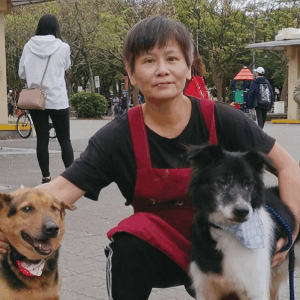 中和動保志工隊長黃新用陪伴守護每一隻毛寶貝
