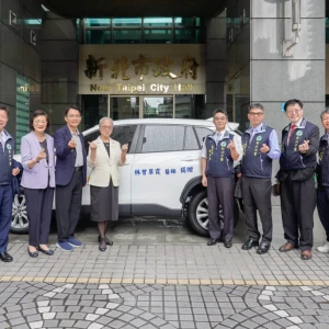 兩位摯愛 一份延續 林曾翠霞、鄭玉廷捐社福專車 助新北服務網