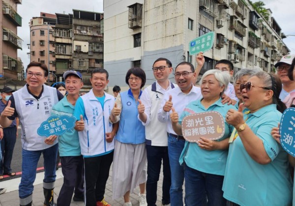 侯友宜市長視察康寧街第三期工程改善成果