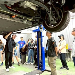 產業新手村見學    龍華科大「電動車產業」貼近真實