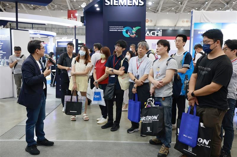 就享知攜手11家企業  專家導覽＋互動闖關玩轉自動化展