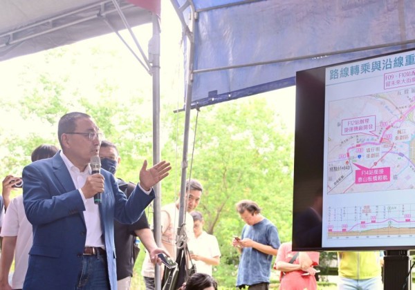 視察五泰輕軌   侯盼中央與新北攜手前行