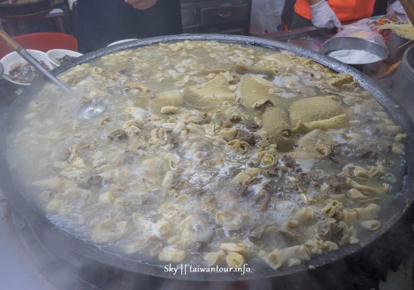 【王家祖傳本產牛雜(肉)湯】嘉義東市場早餐營業時間.公休.地址.交通