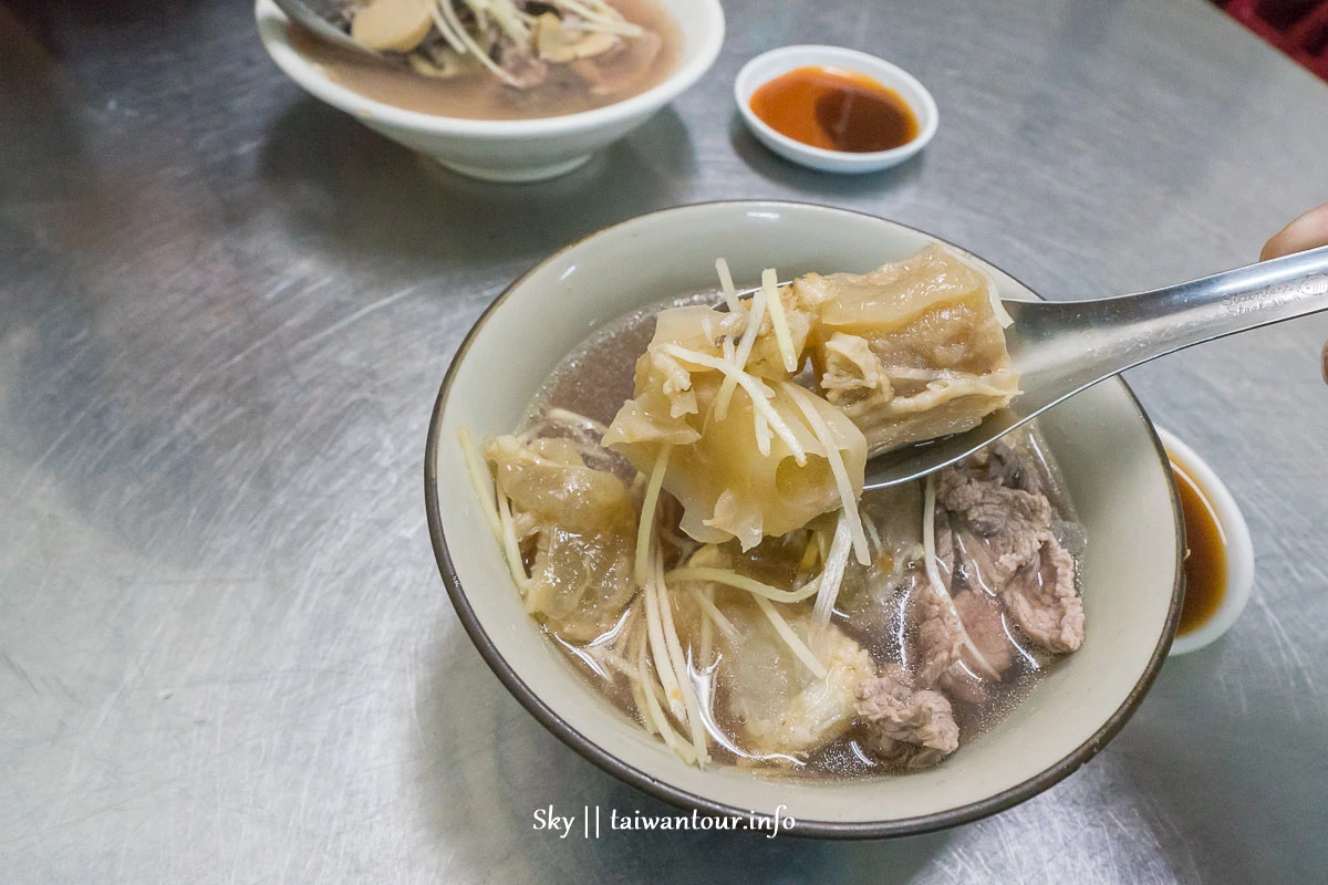 【王家祖傳本產牛雜(肉)湯】嘉義東市場早餐營業時間.公休.地址.交通 【王家祖傳本產牛雜(肉)湯】嘉義東市場早餐營業時間.公休.地址.交通