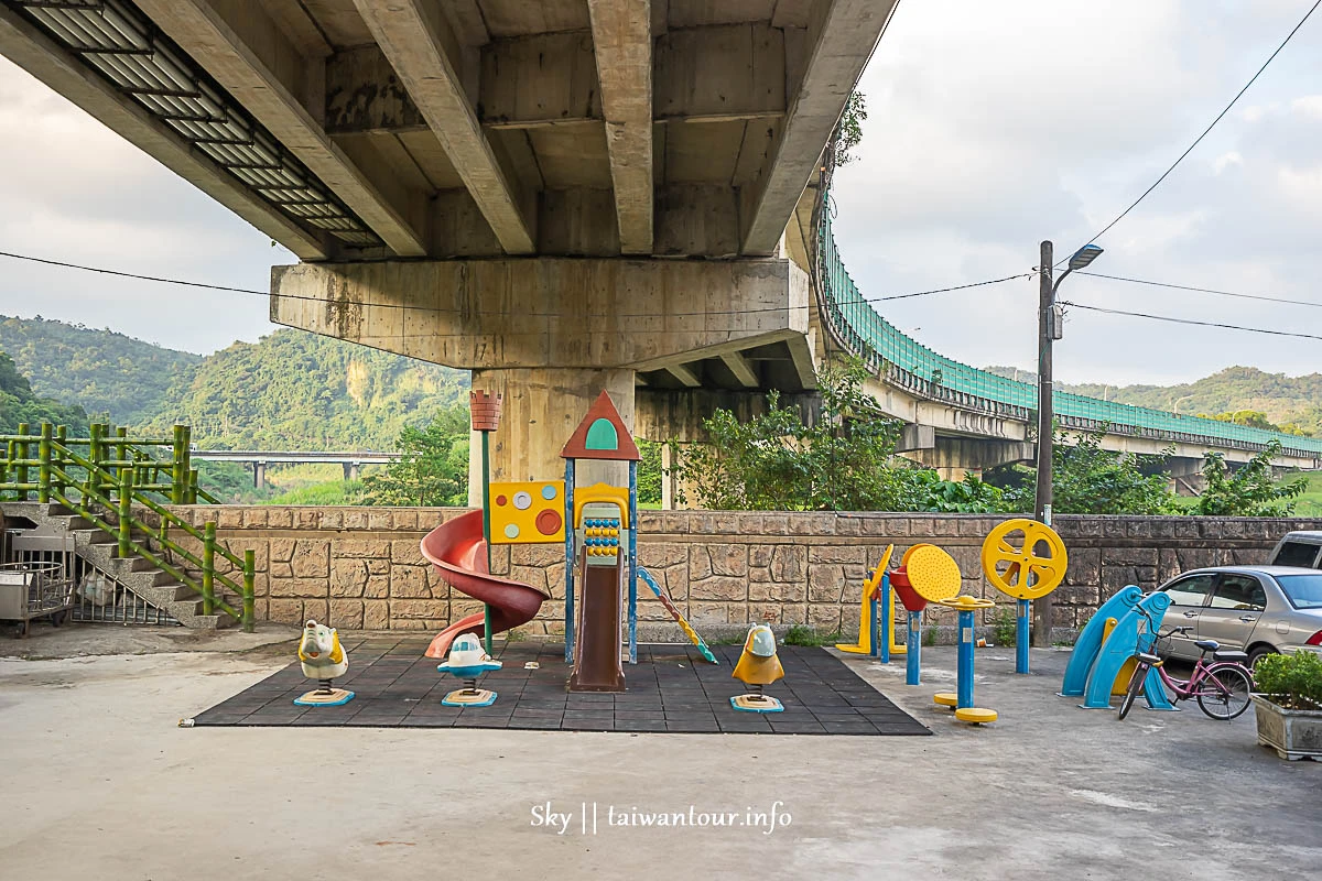 【五堵台鐵舊隧道】新北市景點親子自行車道