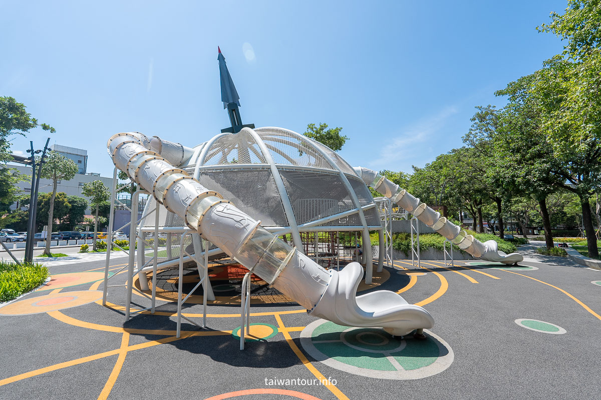 【龍潭運動公園兒童遊戲場】軍事主題特色公園! 【龍潭運動公園兒童遊戲場】軍事主題特色公園!