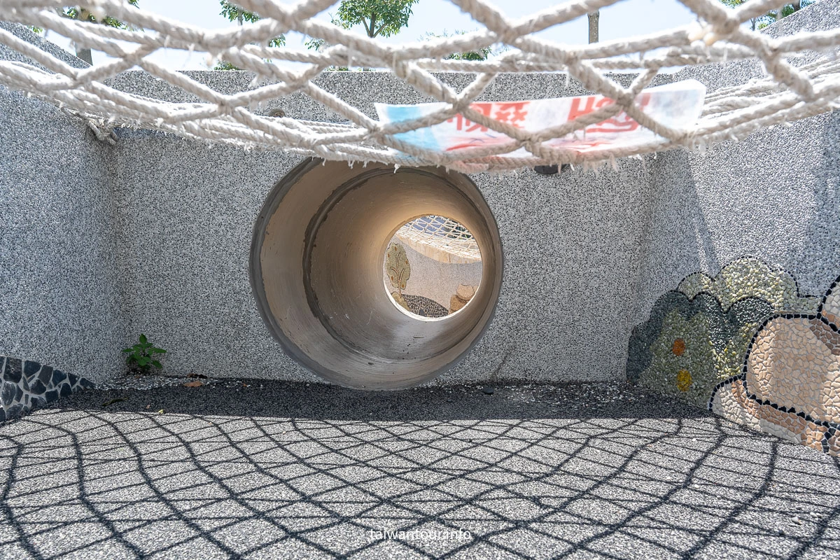 【龍潭運動公園兒童遊戲場】軍事主題特色公園! 【龍潭運動公園兒童遊戲場】軍事主題特色公園!