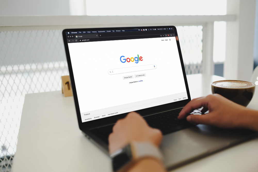 Google與Tesla等企業積極布局，推動能源轉型與碳中和目標