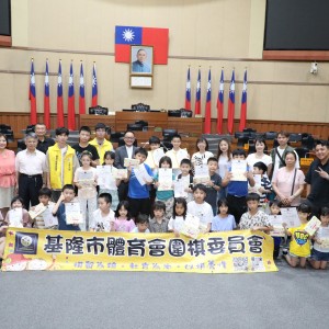 圍棋小棋士參觀基隆市議會 埋下未來公共服務種子